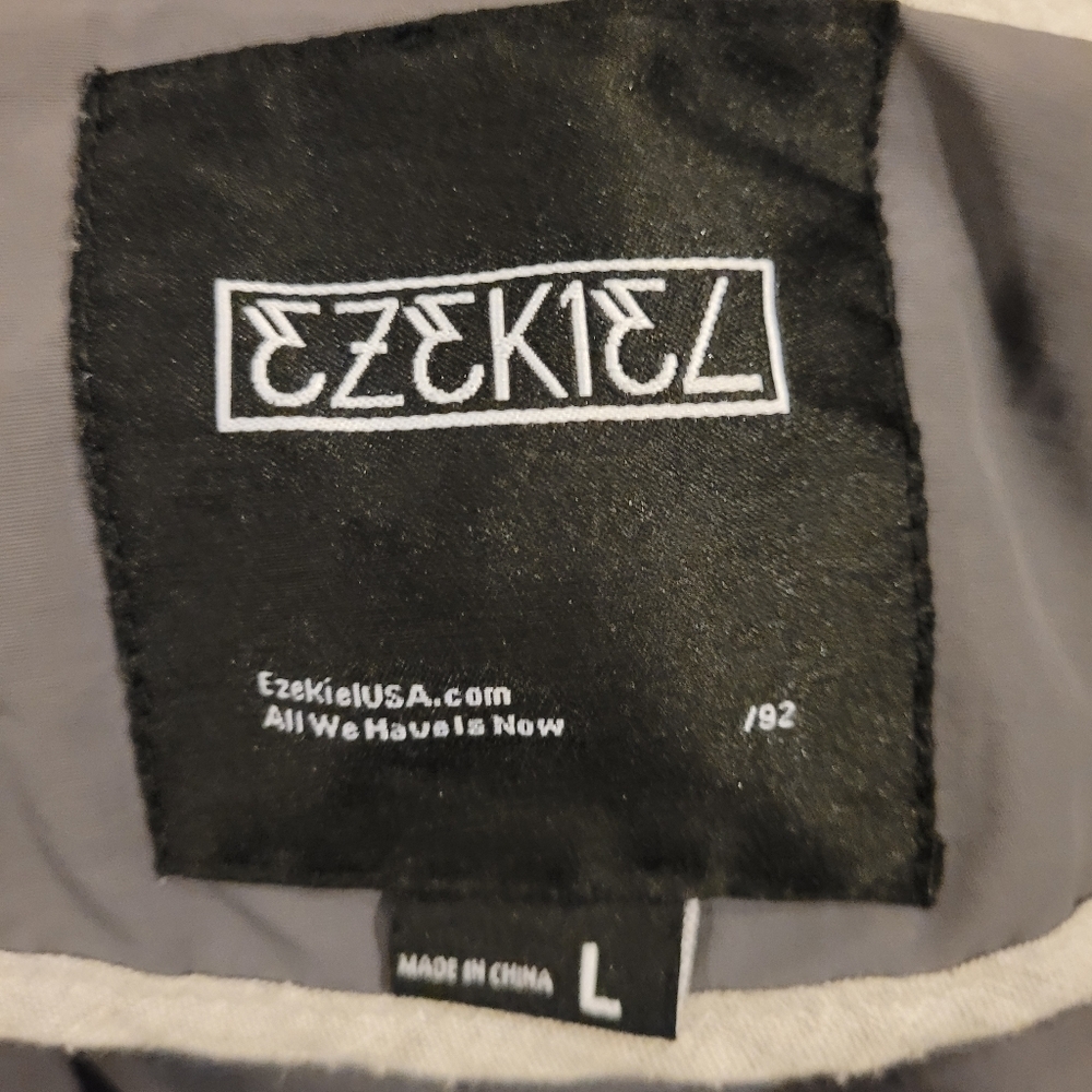 Ezekiel Men's Size Large Dylan Long Sleved Jacket in Charcoal Retails $70 Unisex - Picture 9 of 9